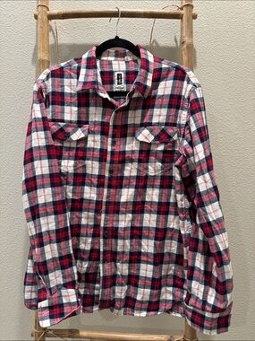 Howe Classic Red & Navy Plaid Men’s Flannel Shirt